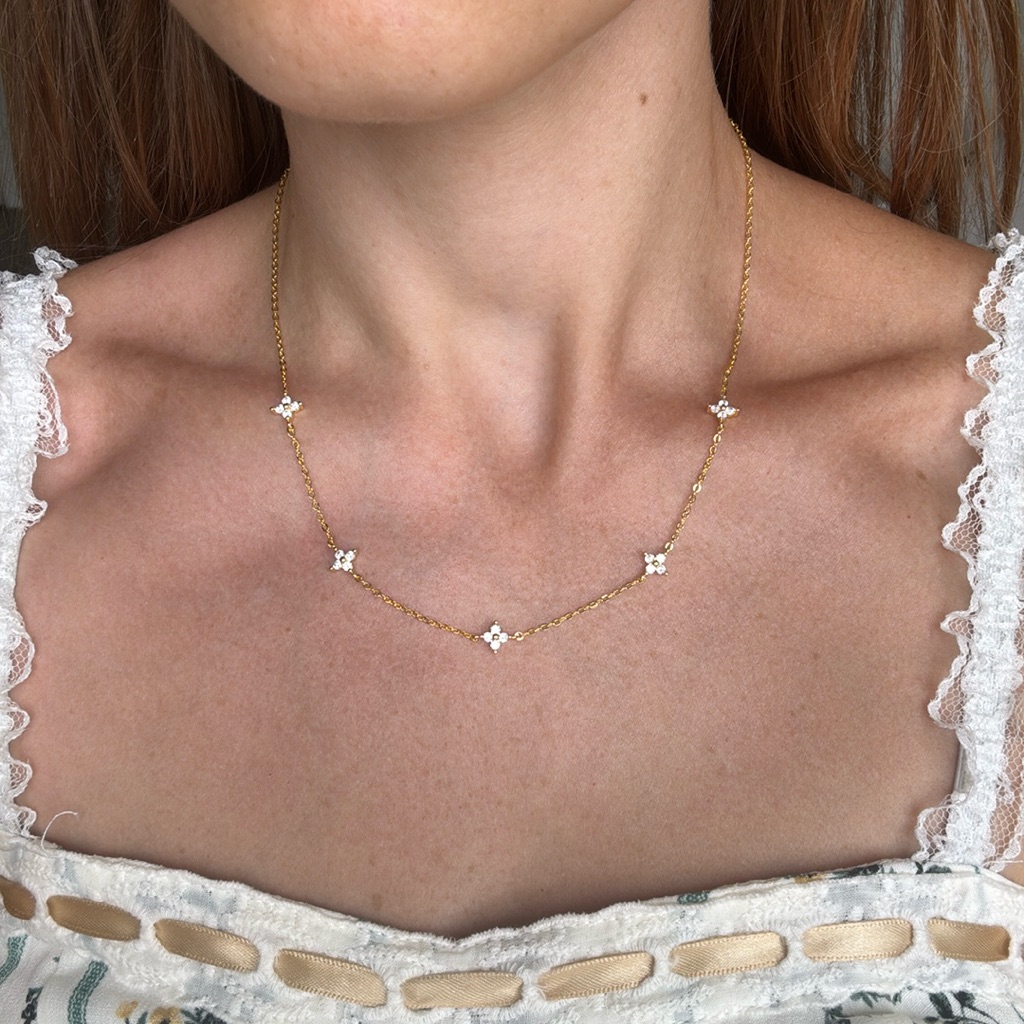 Silver Plated Gold Dainty Necklace Cz Pendant Stones Flower Flowers 35$